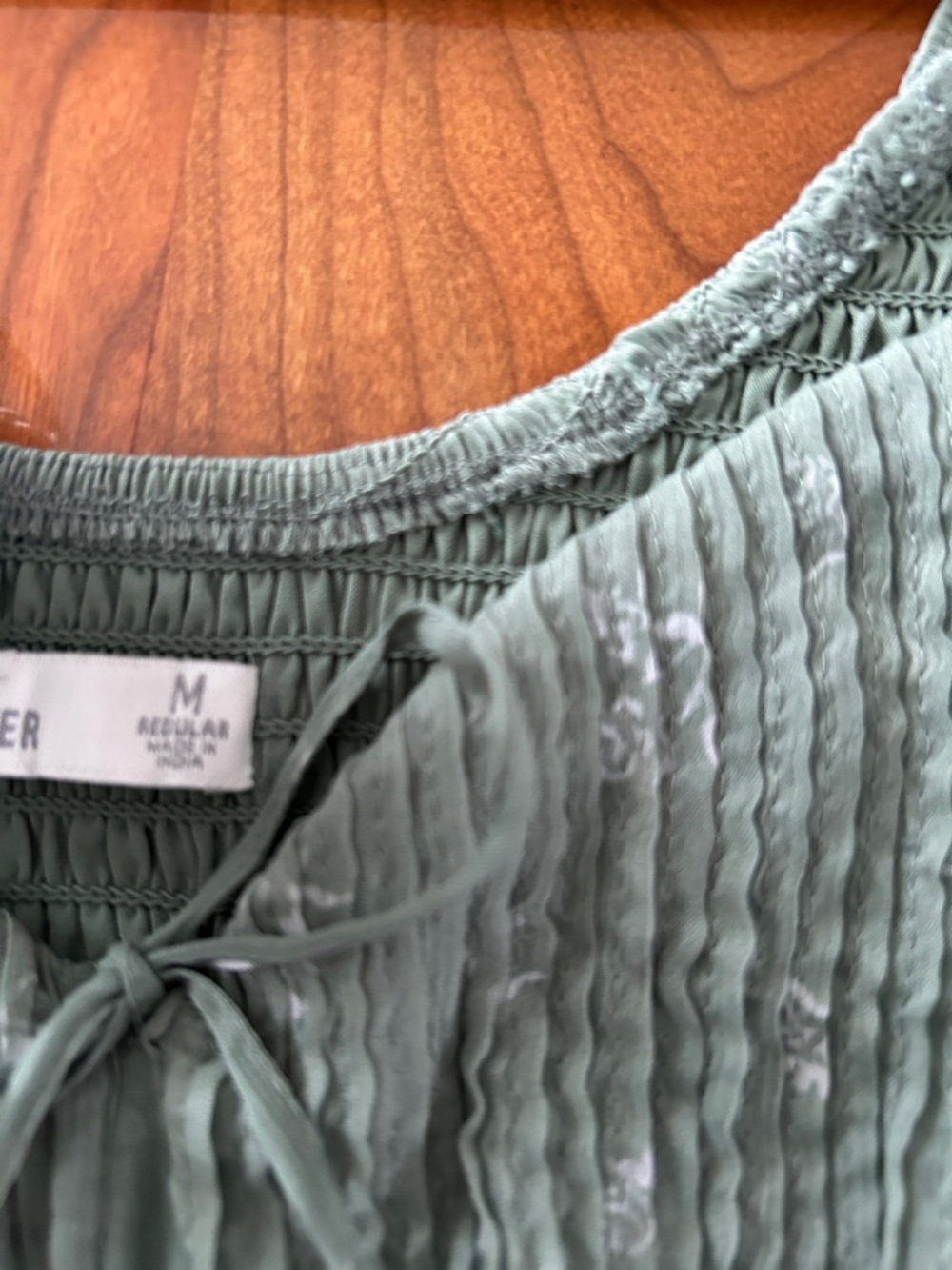 Hollister Olive Green Sheer Long-Sleeve Floral Babydoll Dress with Tie Front - Picture 3 of 3
